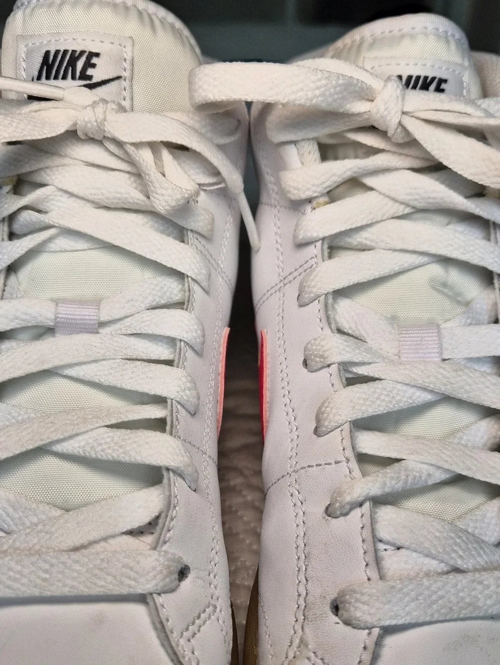 NIKE EUC 2021 Women’s Court Royale 2 Mid 'White Siren Red Gum' Size 8.5